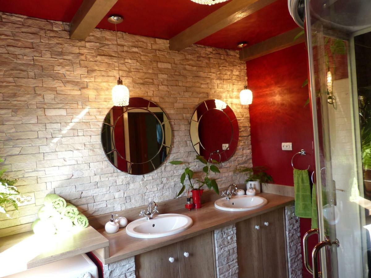 Villa Tropica, Total Privacy, Tropical Garden And Private Pool คาชเตลา ภายนอก รูปภาพ