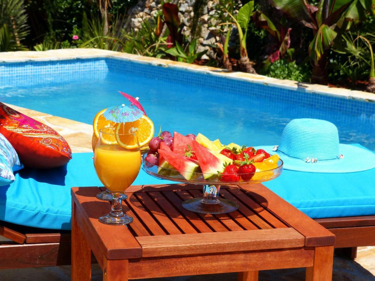 Villa Tropica, Total Privacy, Tropical Garden And Private Pool คาชเตลา ภายนอก รูปภาพ